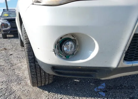 2010 Mitsubishi Outlander Se z USA, uszkodzony, nr VIN JA4AS3AW5AZ007228